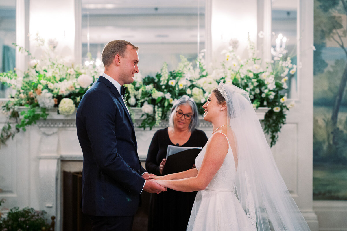 Farmington Country Club Wedding Photographer - Hunter and Sarah Photography-59