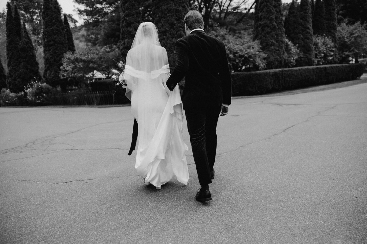 new-england-wedding-photographerluna-munn-photography-wedding-grafton-inn-vermont-cailtin-august1133-2-Copy1