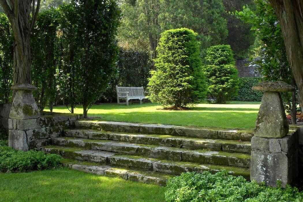 foundation-house-greenwich-garden-wedding-catering