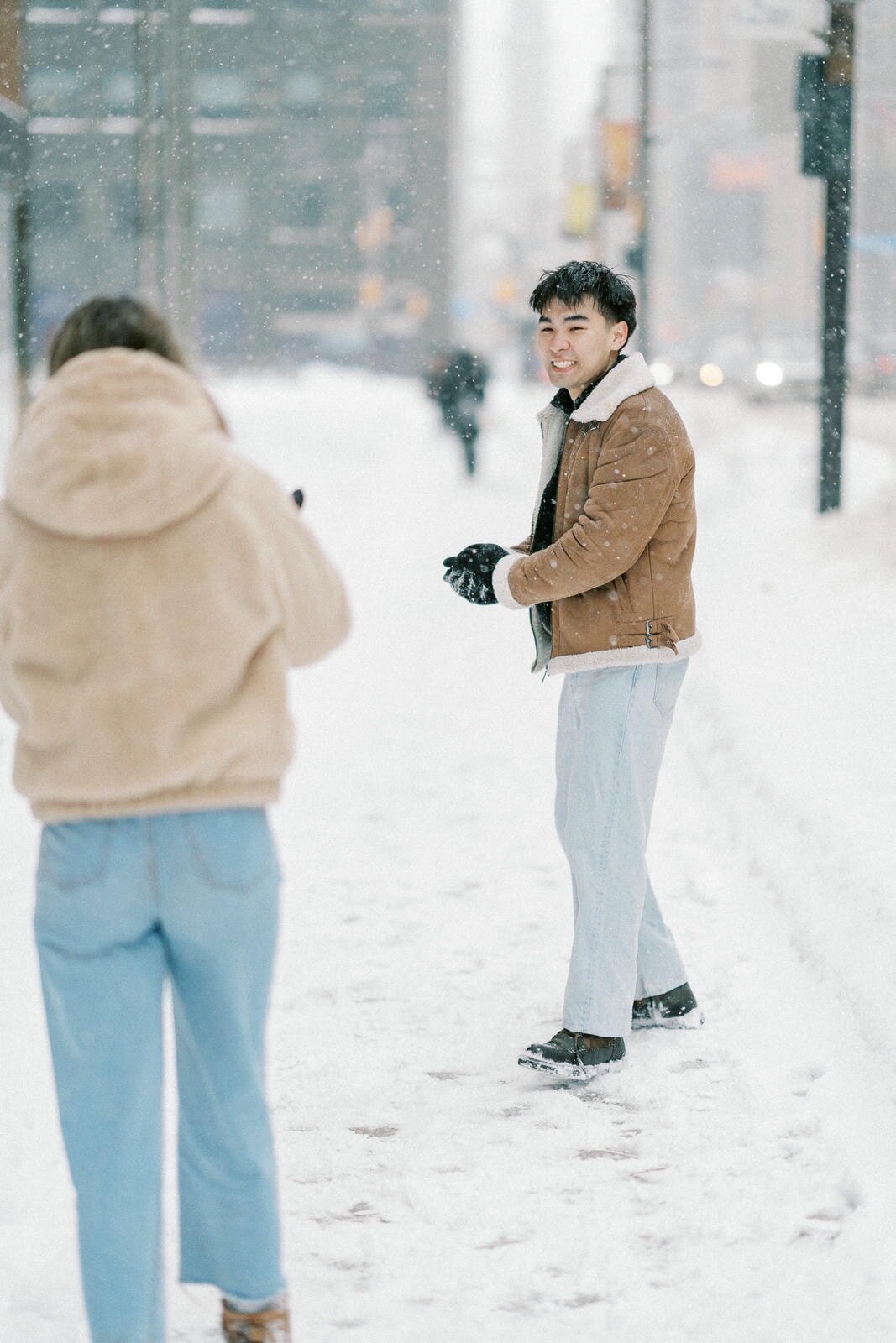 E10-Winter-snowy-engagement-photoshoot-in-Toronto-Zhan-and-Tina-2025-02-16-2500px-1060