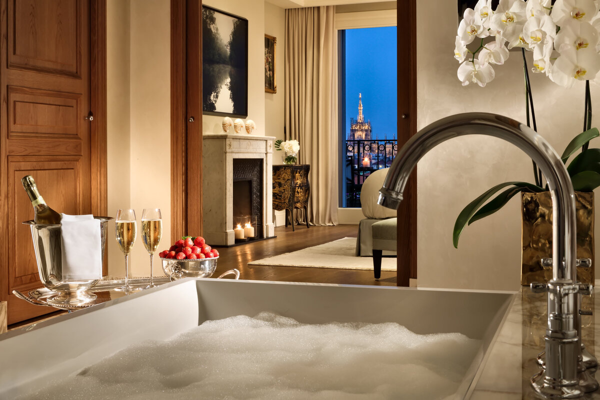 Palazzo Parigi Hotel Grand Spa - Milan - Luxury Boutique Hotel -Imperial Suite_bathroom view