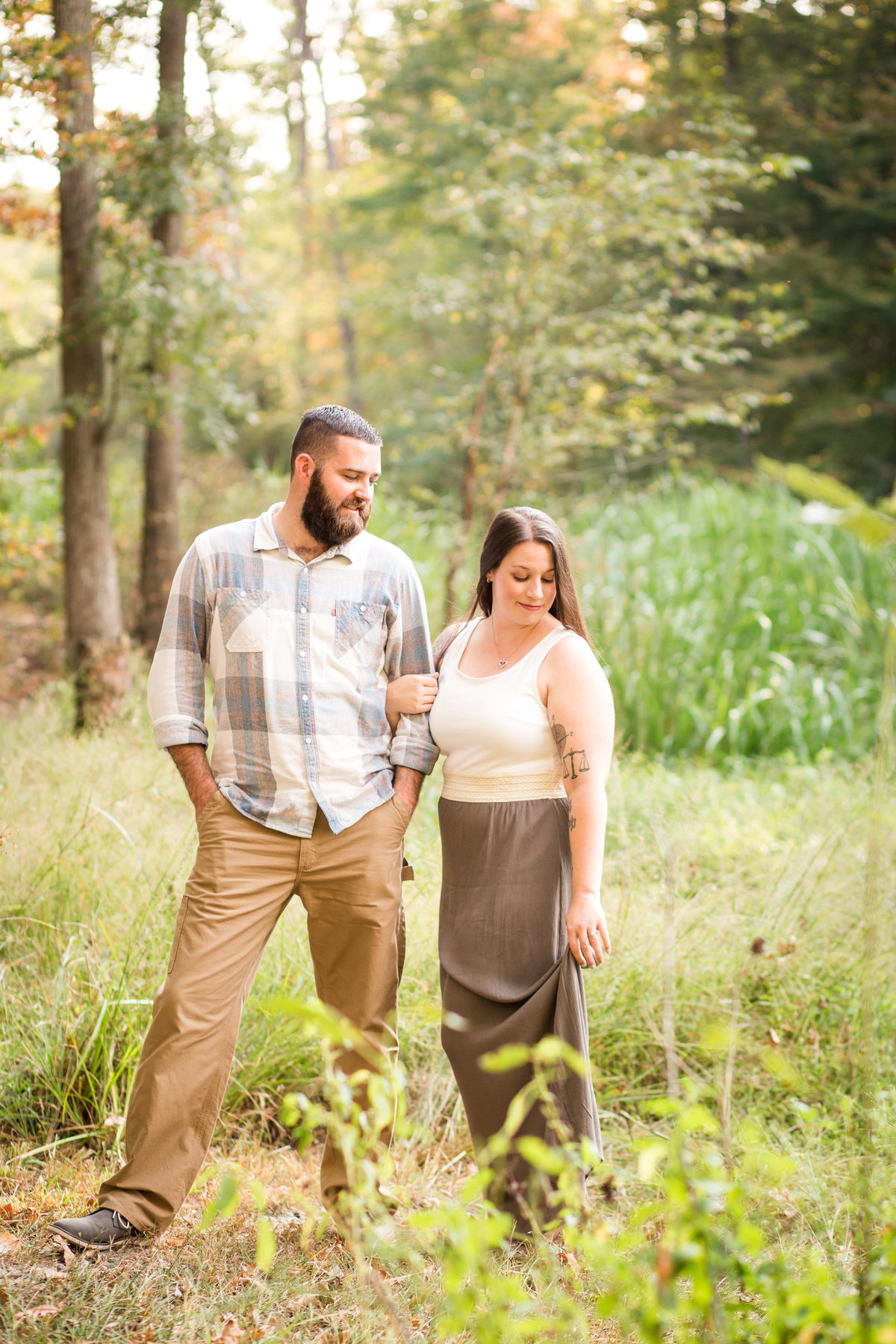 Chuck-Carrie-AppomattoxParkEngagements-35