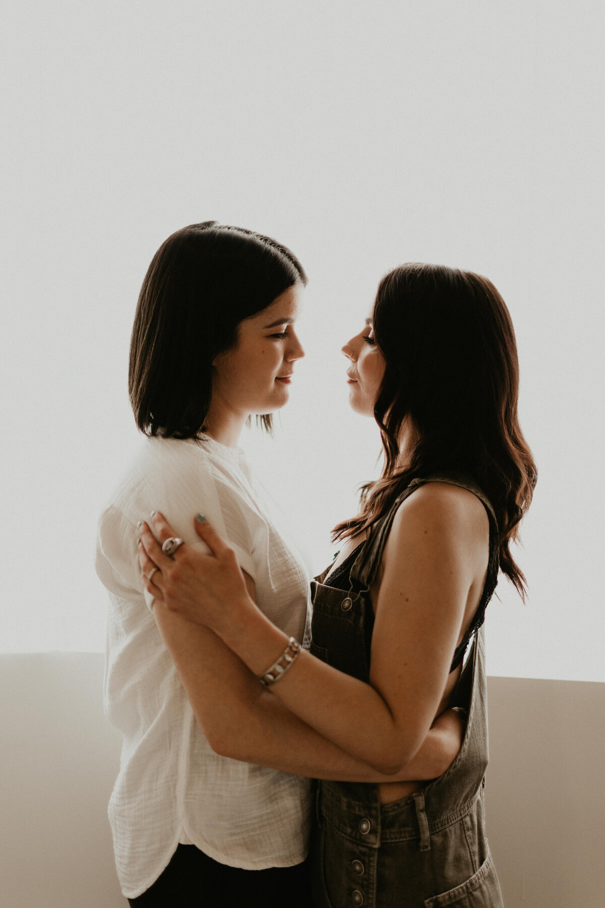 jenna-nicole-royal-oak-michigan-couples-studio-photoshoot-molly-grunewald-photography-28