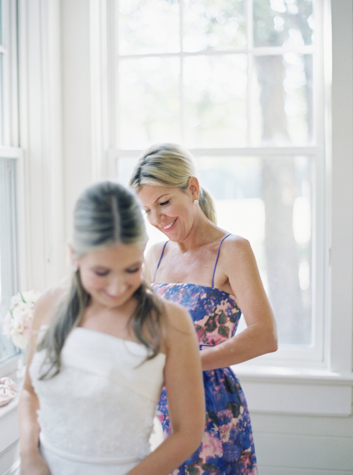 Emily March Photography Wilmington, North Carolina and Destination Wedding Engagement Photographer Heirloom Photography for Memorable Gatherings Light Airy Sentimental Imagery Images Weddings CannonWedding_0065