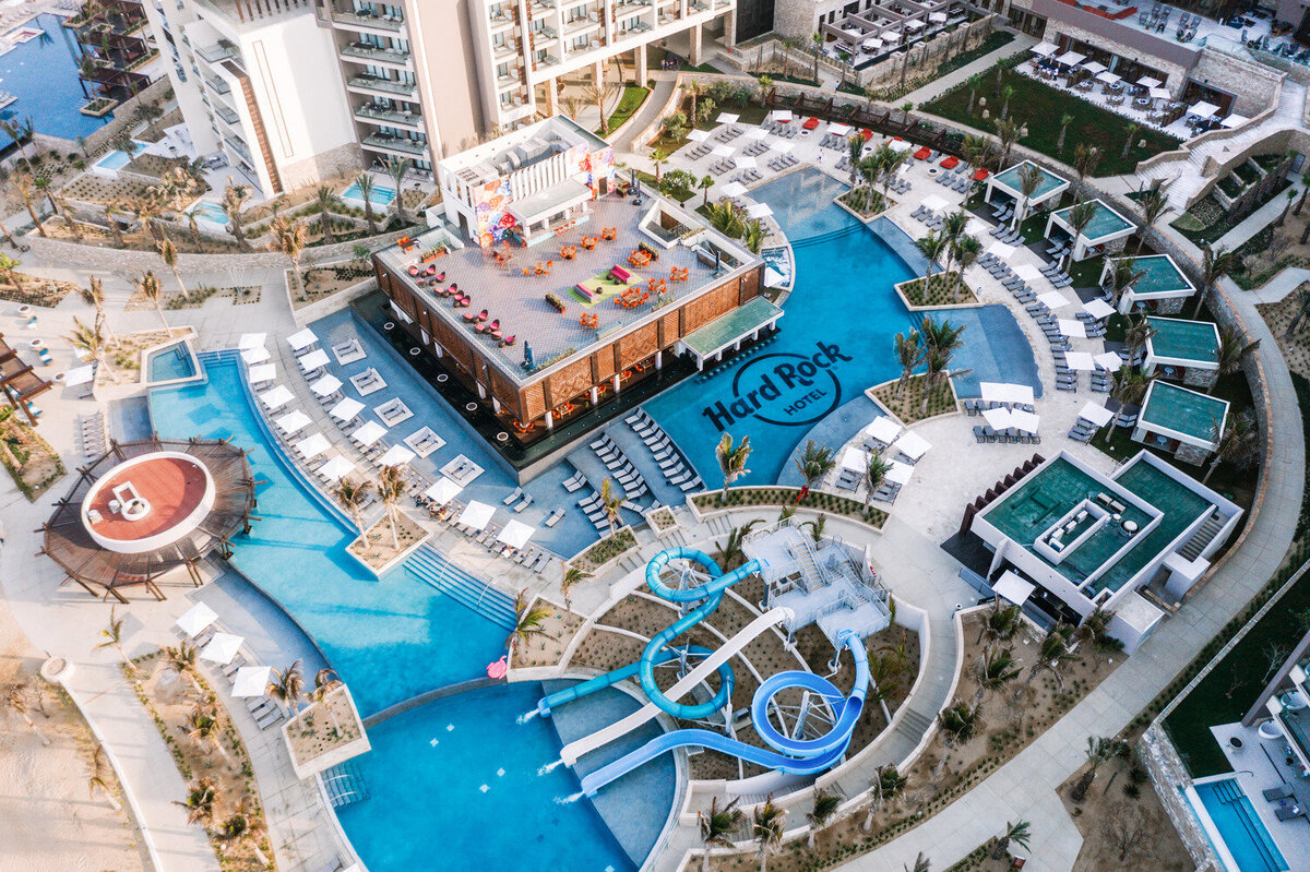 HRHLosCabos_Lifestyle_Pool Drone Shot