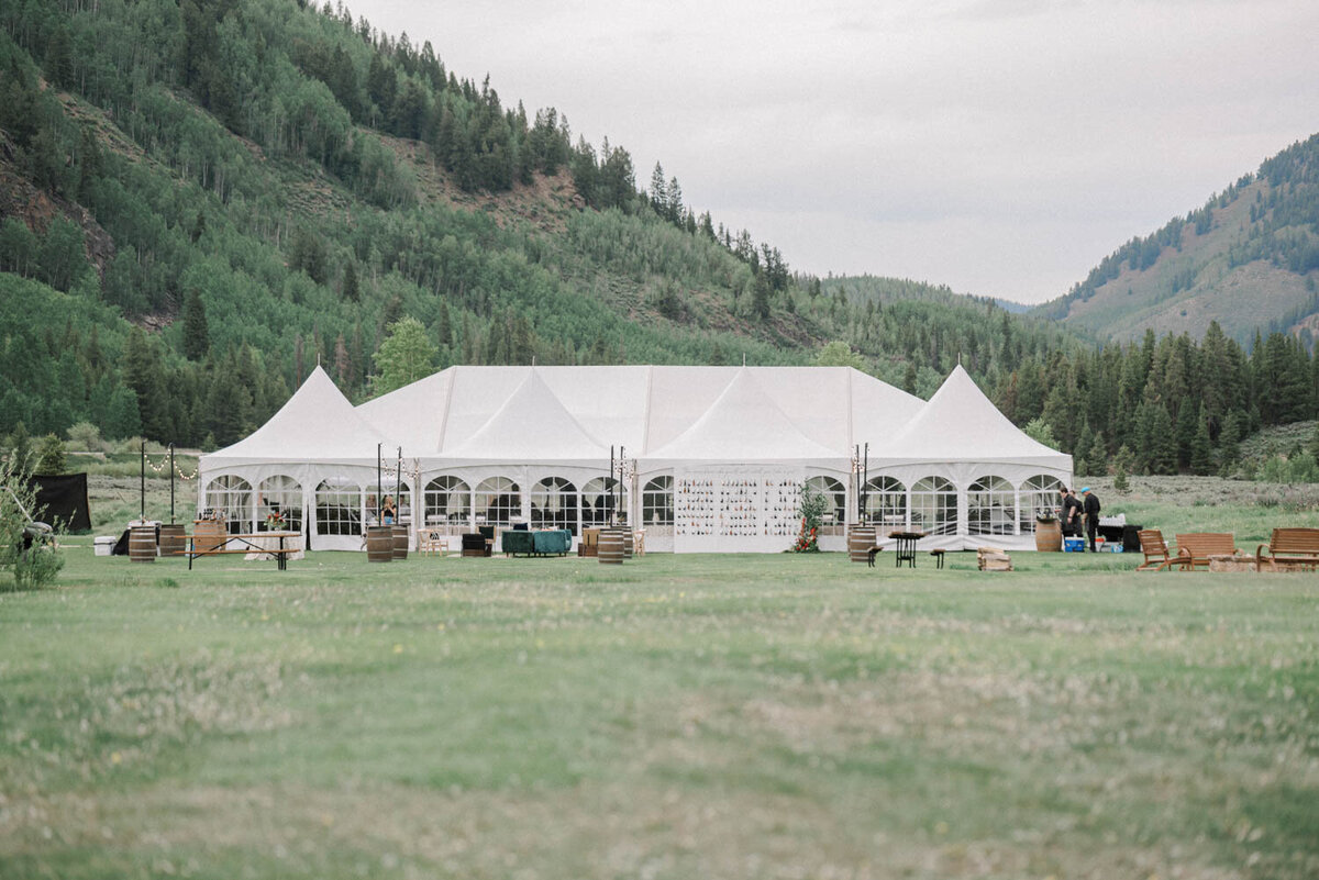S+D_Camp_Hale_Luxury_Mountain_Wedding_by_Diana_Coulter_Web-29
