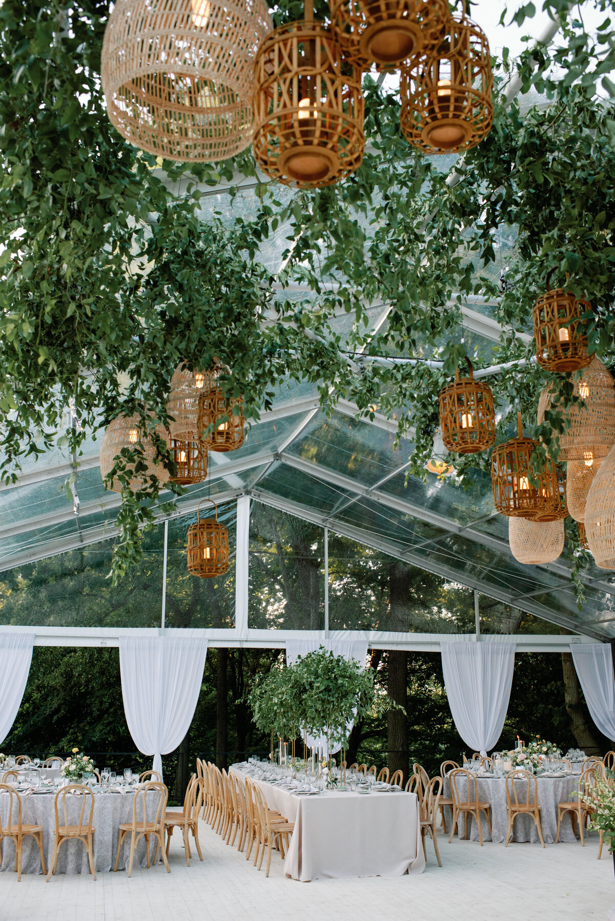 Milwaukee Country Club Wedding on the Golf Course_29