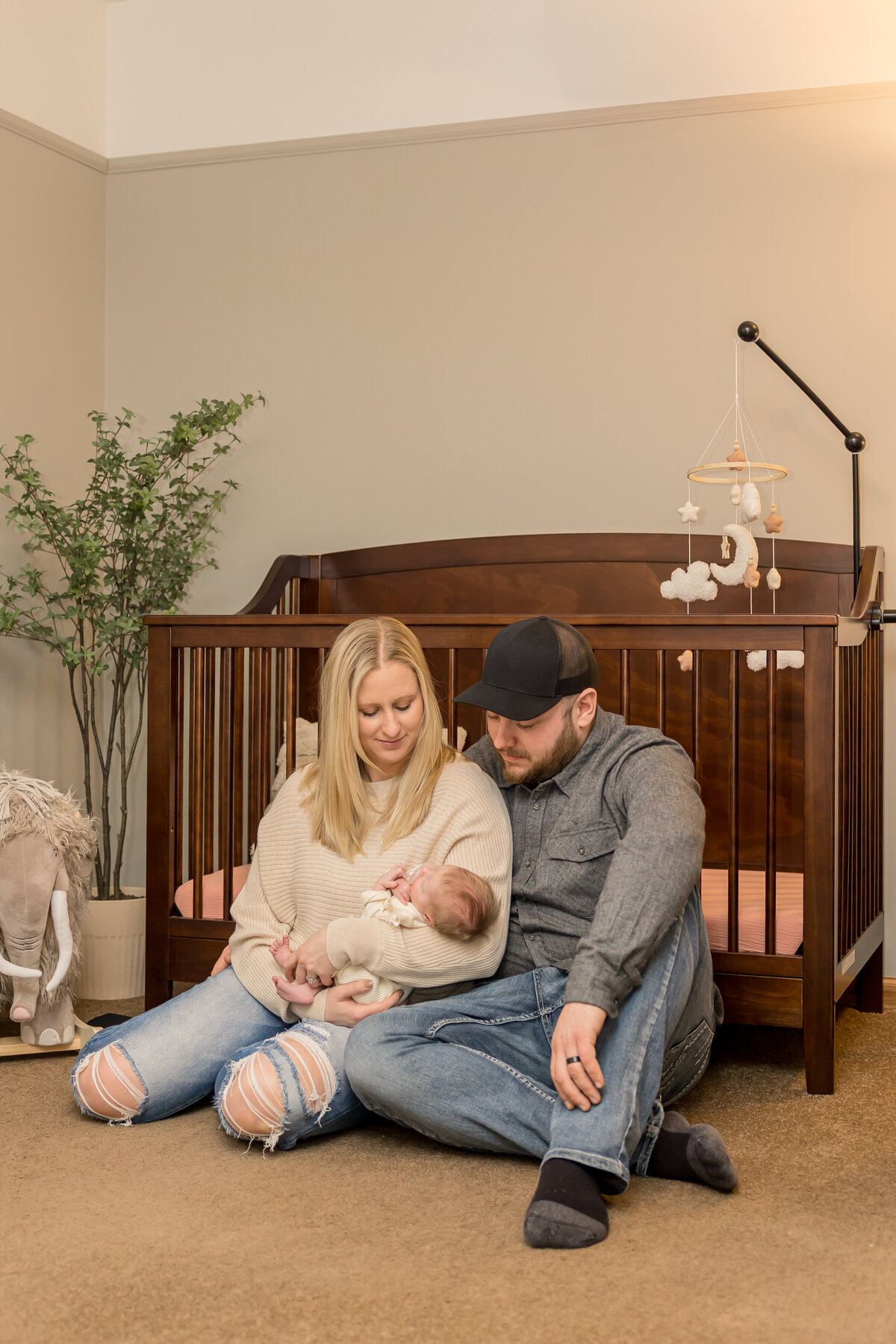 THC_NewbornFam_IHIPhoto-17
