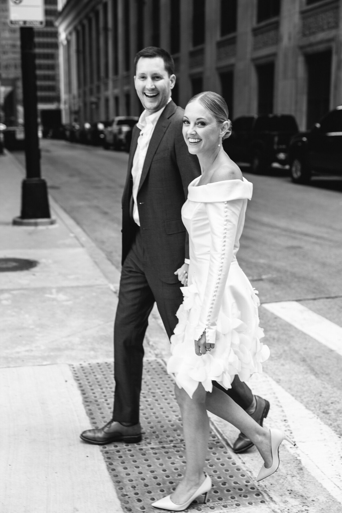 intimate-chicago-elopement-wedding-hoxton-hotel-photos-23