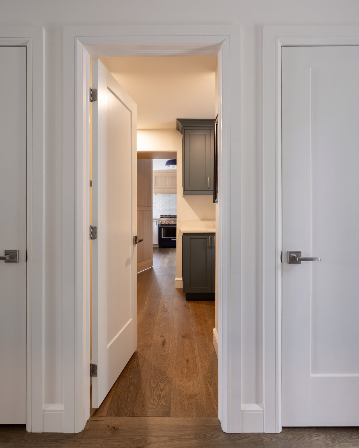 KatCo_Interiors-LakeHouse-Pantry-02