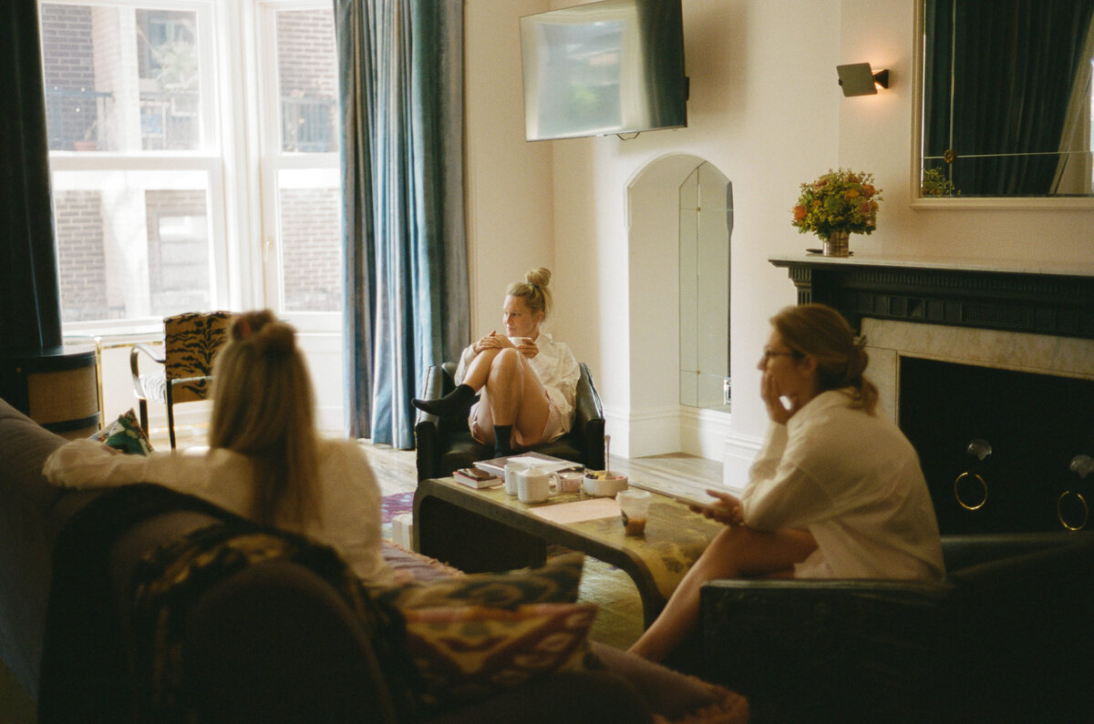 hotel-chelsea-wedding-madeleine-elliott-001
