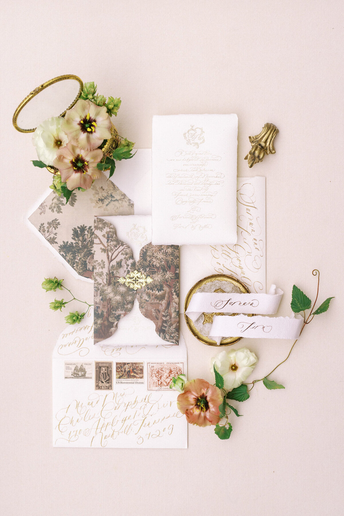 Maïlys Fortune Photography Husband Wife Wedding Weddings Photography France Switzerland Italy Timeless Dreamy Imagery Bilingual French English Destination Weddings Destination Wedding Provence French Riviera Paris Lake Como Tuscany5