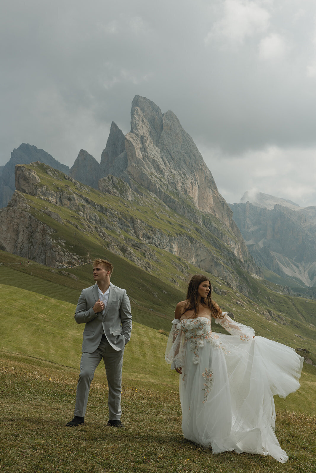 destination-wedding-elopement-photographer-italy-dolomites-seceda-documentary-tanya-davids-photo-film-29