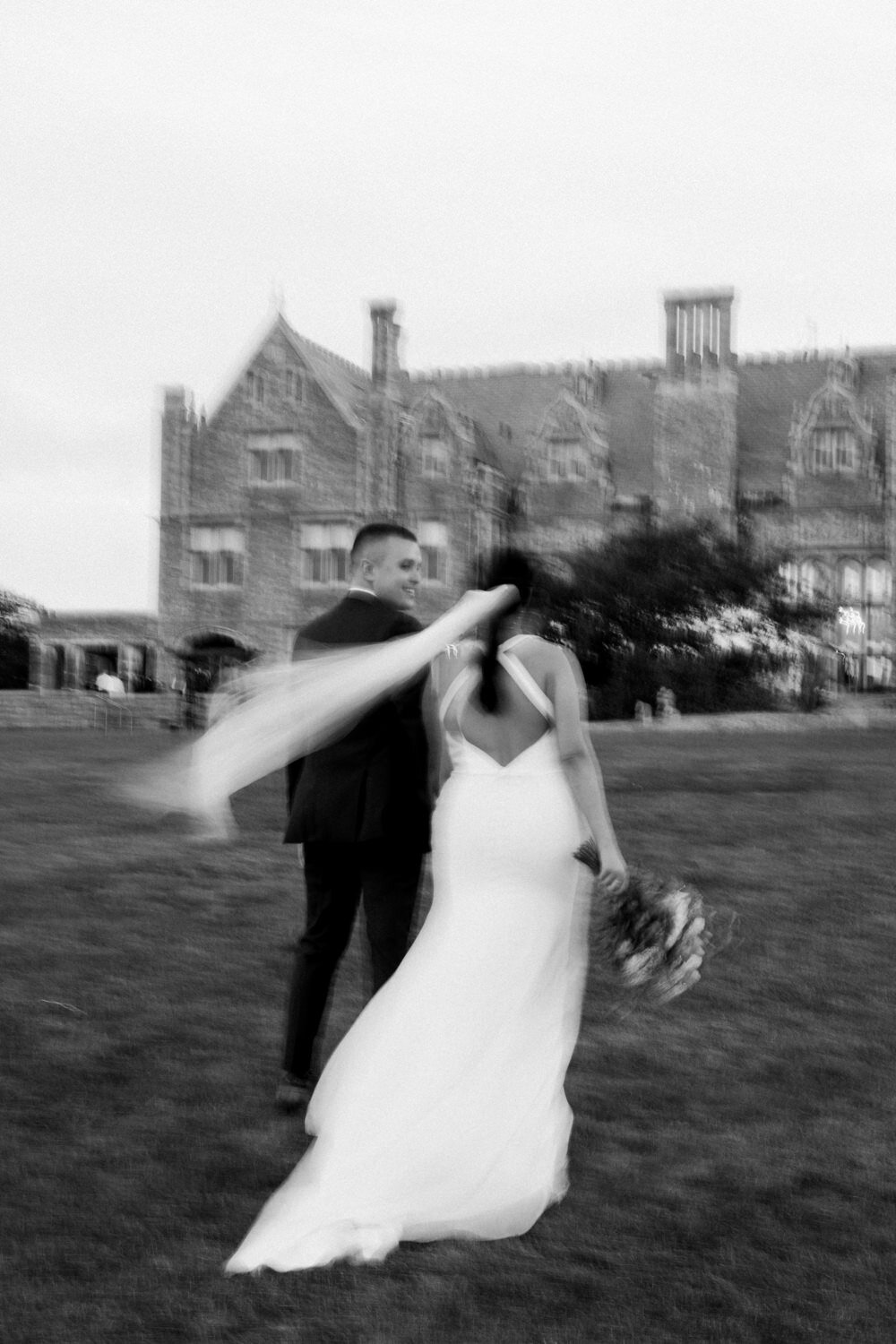 Brandford_House_CT_Shore_Wedding-3-2