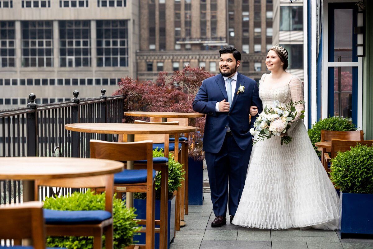 emma-cleary-new-york-nyc-wedding-photographer-videographer-venue-the-yale-club-12