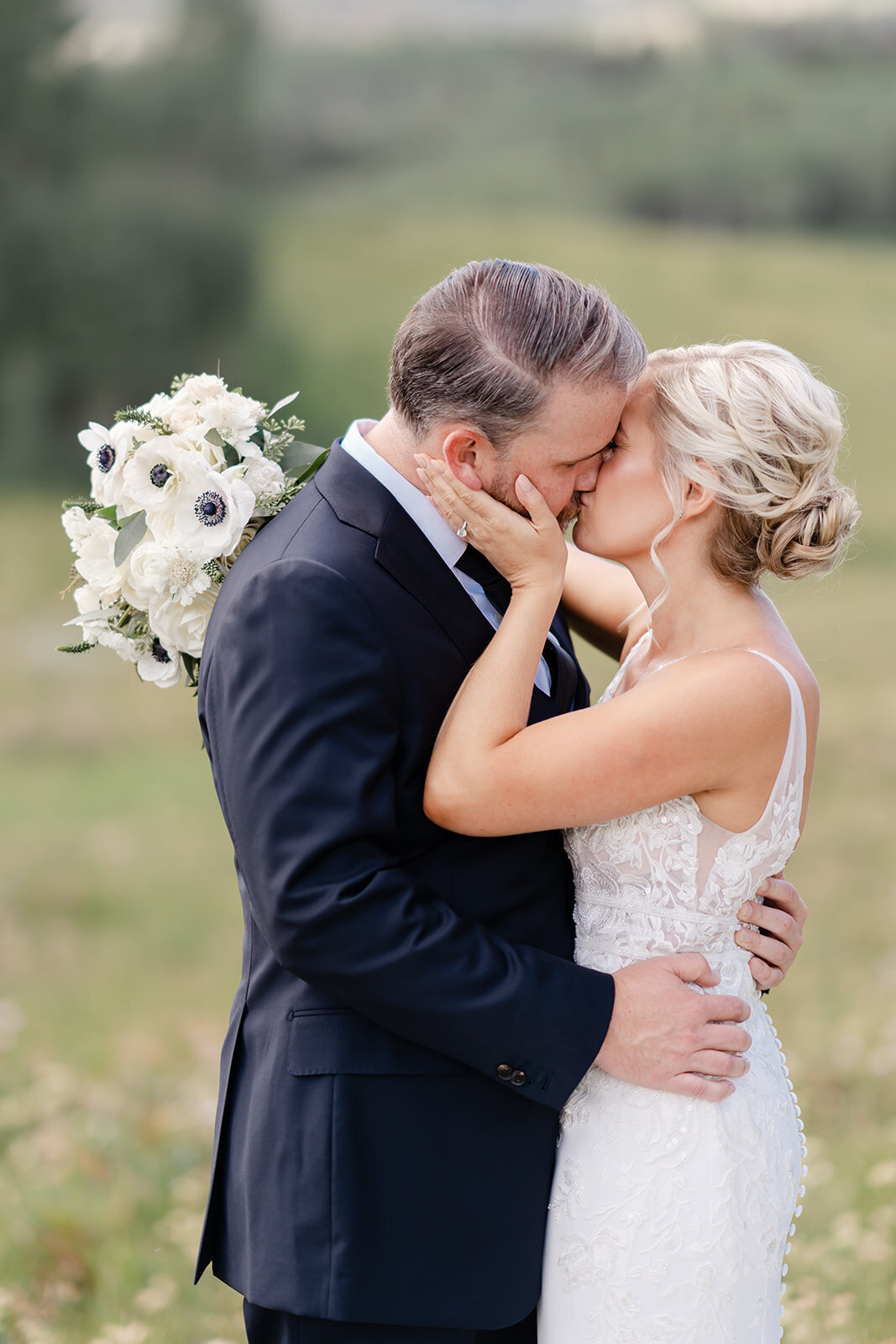 montage-deer-valley-summer-park-city-utah-wedding-logan-walker-425L-0515