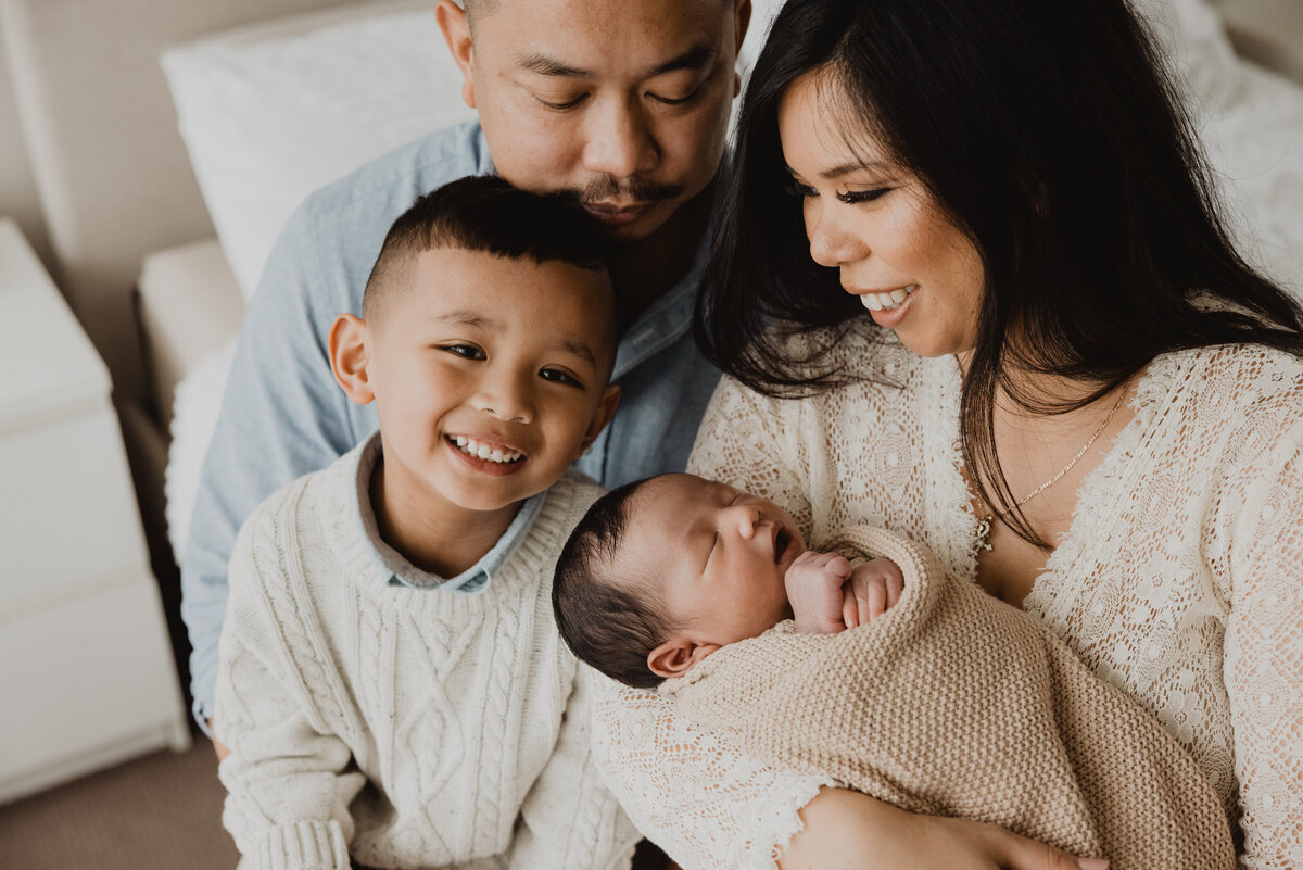 lauren-gray-sydney-newborn-photographer-230606-0245