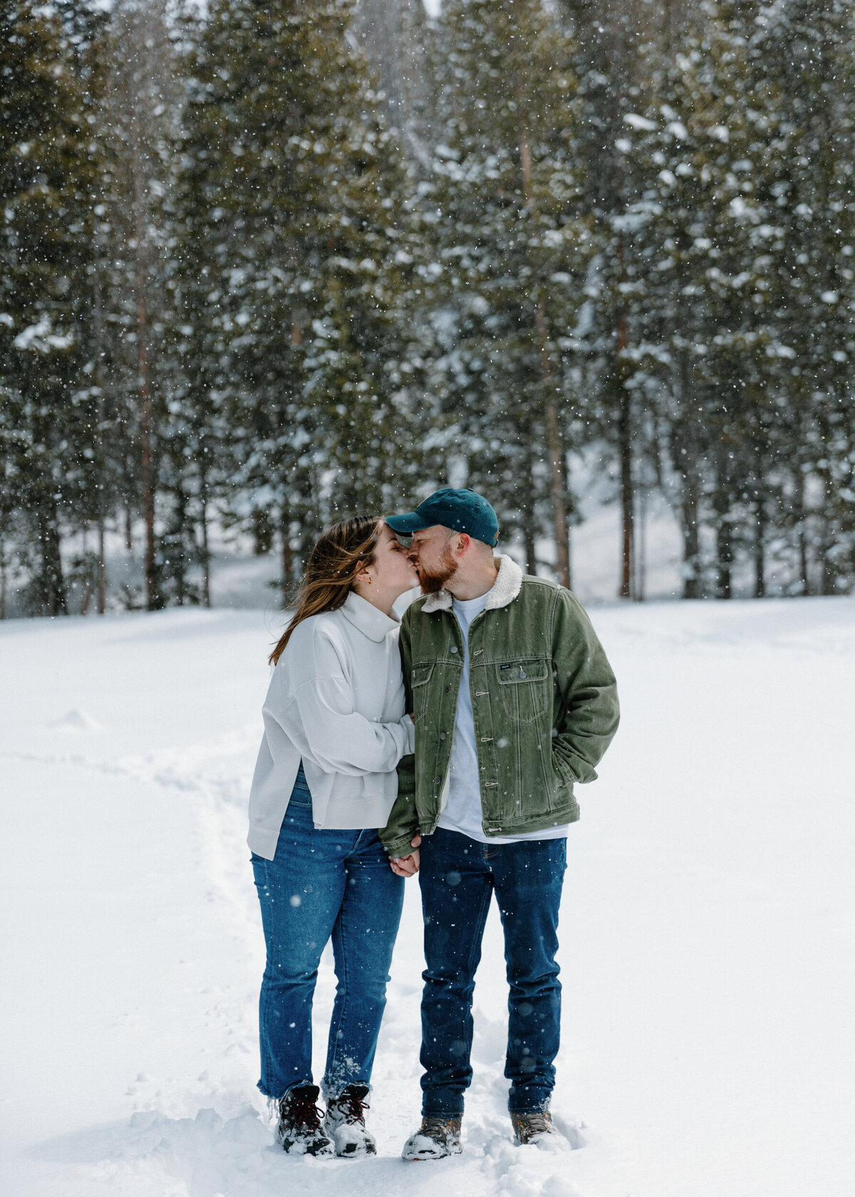 Ashlynn Shelby Photography_Rock Mountain National Park Engagement Shoot_ Dream Lake Engagement Shoot-12