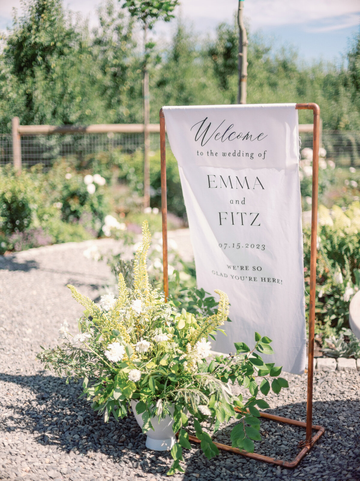 the-orchard-wedding-photos-by-the-tenneys-photography-in-hood-river-oregon-14