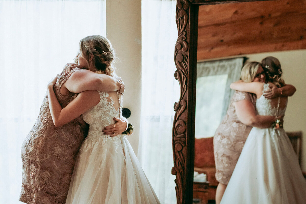 reTheBurrowWeddingPhotography-118