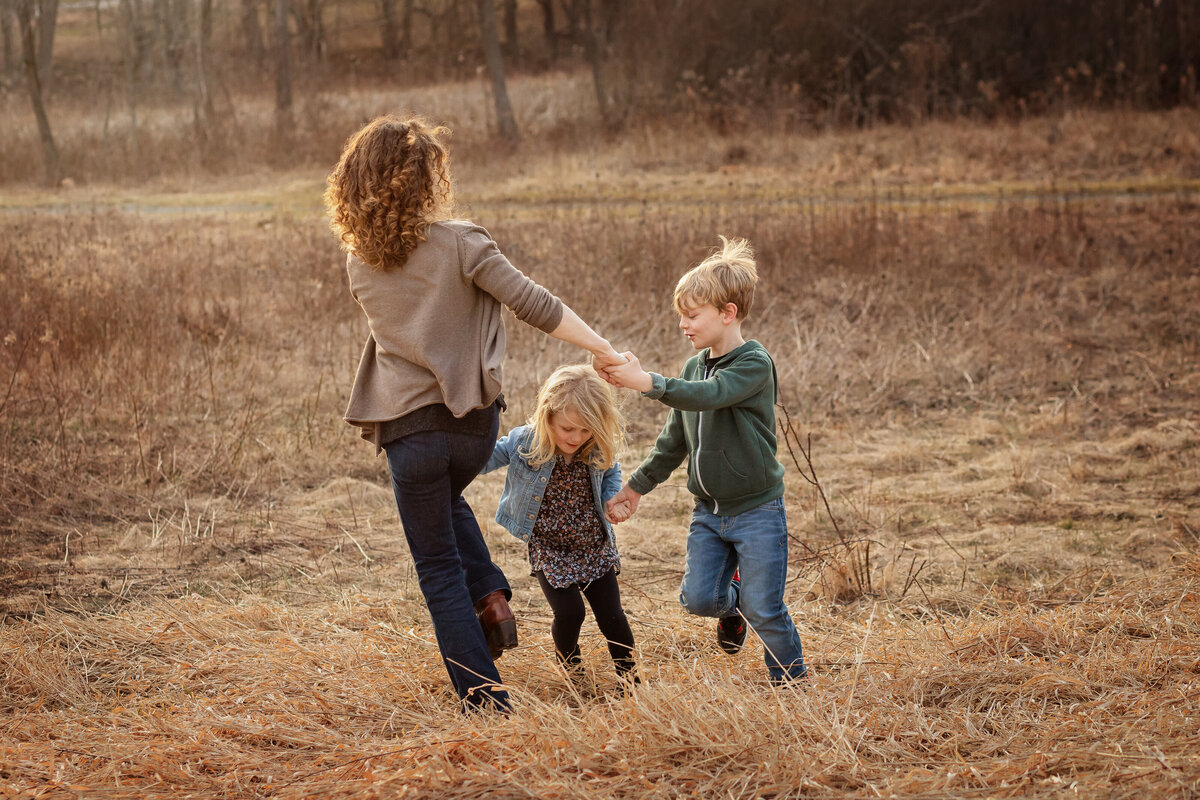 family-in-field-central-park-morris-county-nj-family-photographer