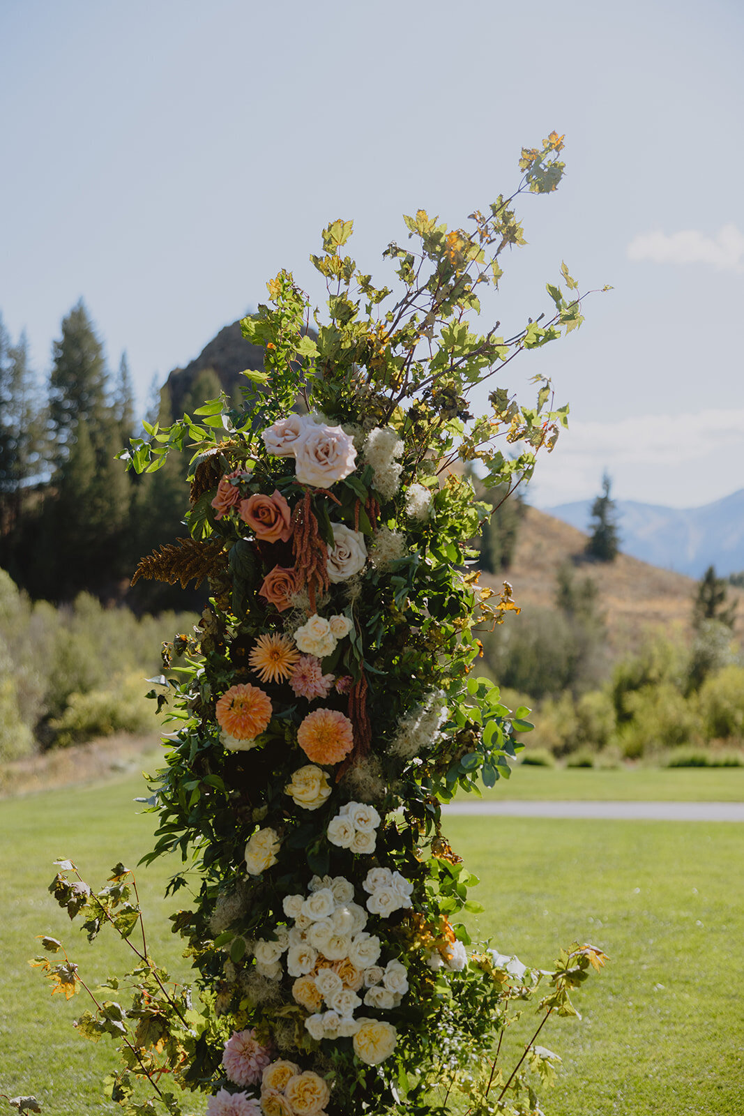trail-creek-cabin-end-of-summer-wedding-kelly-jackson-details-3