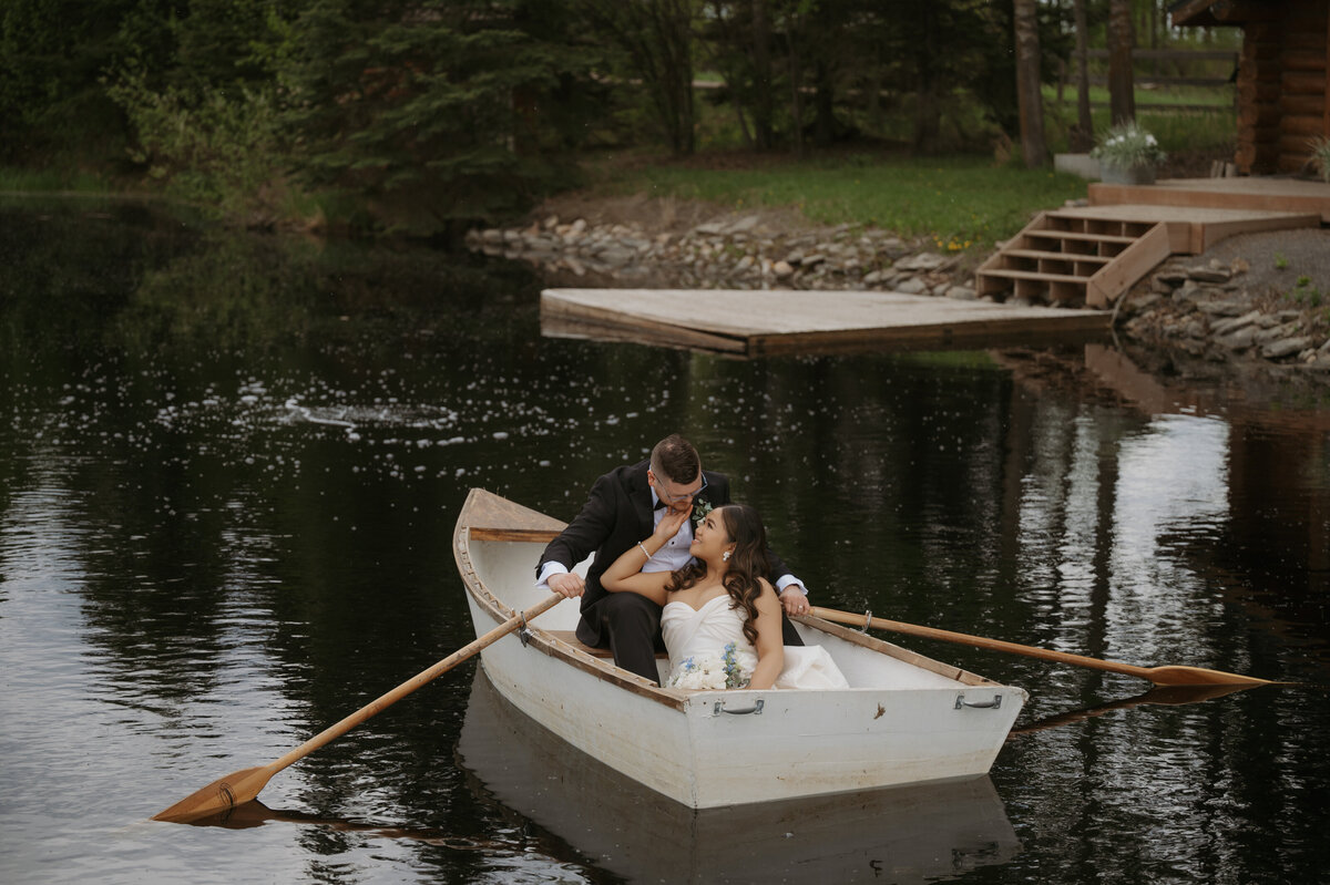Couples portrait in Pine and Pond Canoe 