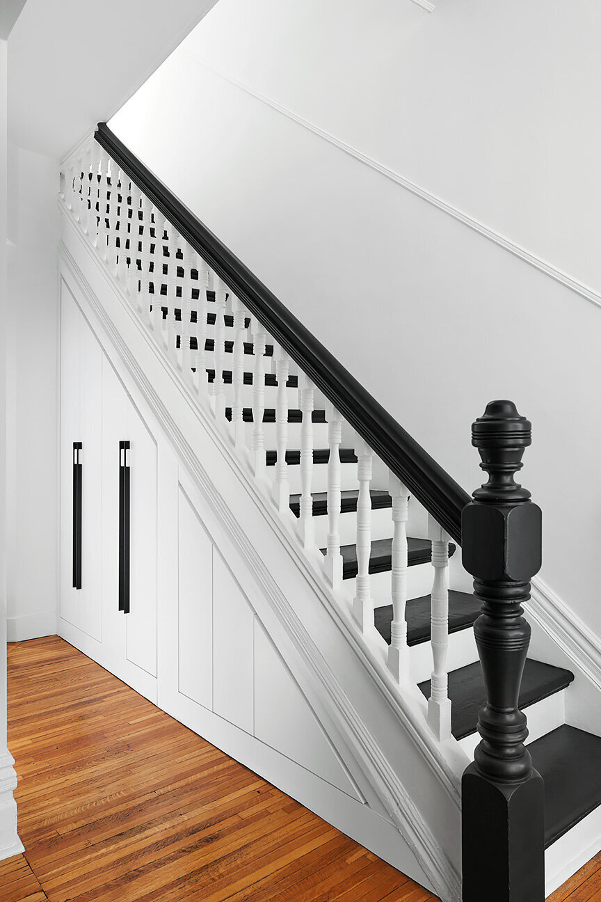 AvenueDesign_Manning_Staircase_4499-Closed