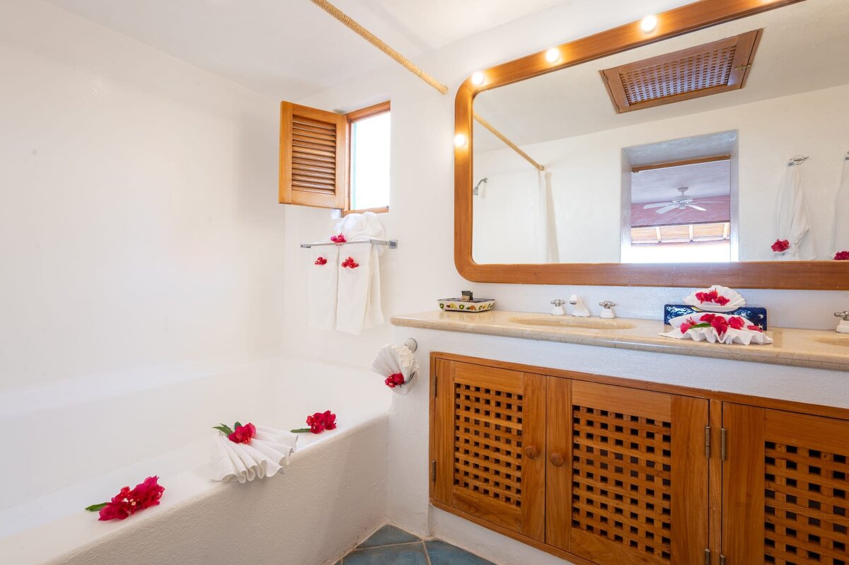 04-3-Careyes-Casitas-de-las-flores-Properties-Casita-Granada-Bedroom-6539
