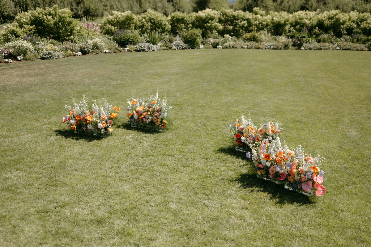 Summer wedding at The Orchard, Hood River