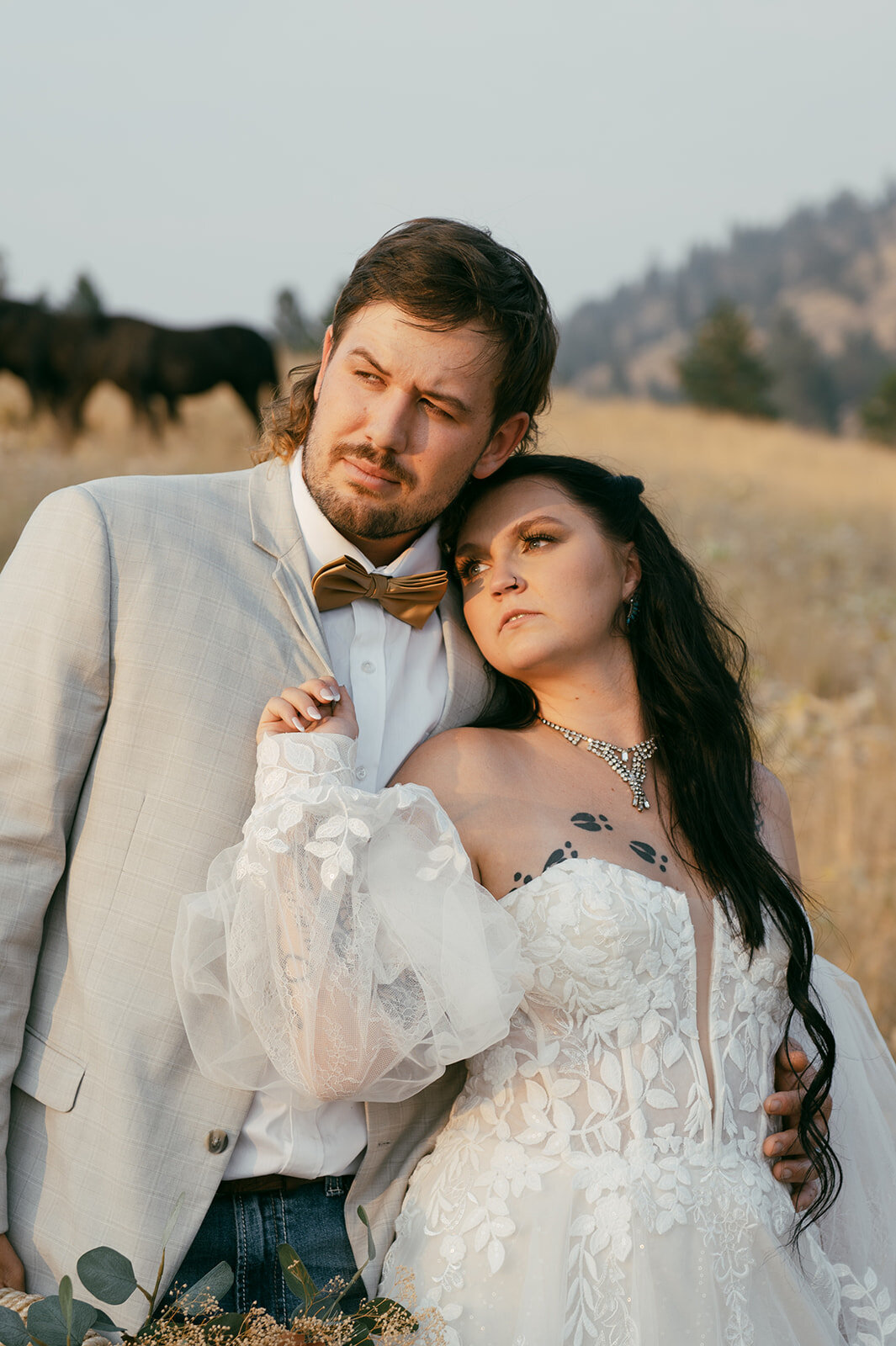 presley-gray-photo-wild-horse-montana-elopement-9980