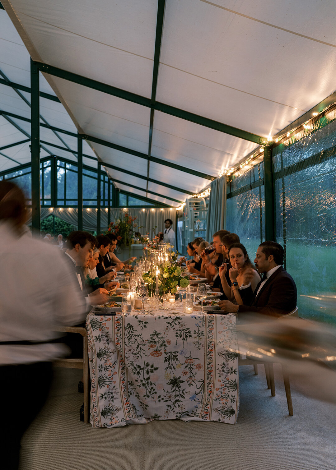 KathleenRob5-3-25GlenstoneGardenVA-VickiGraftonPhotography-1077