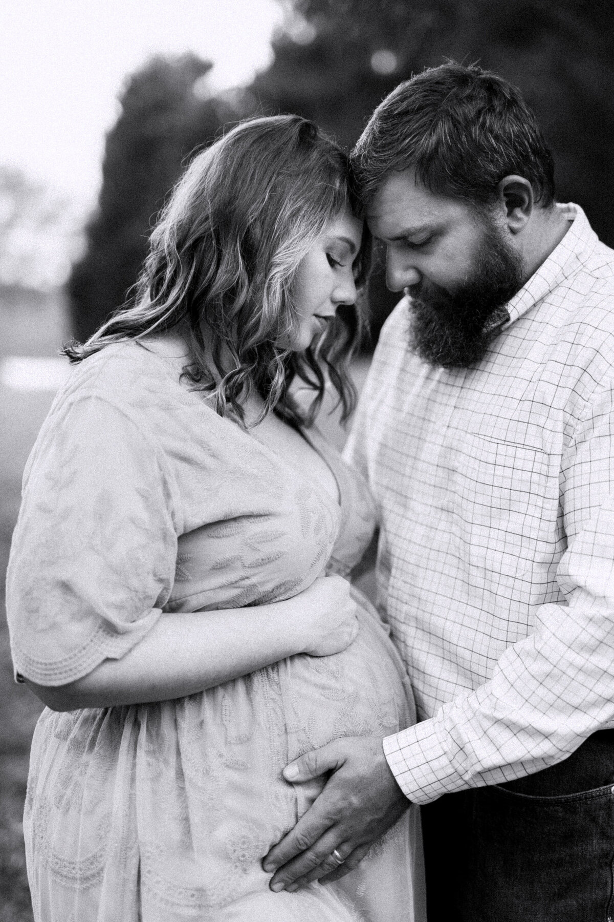 Sarah Limbert Photography Powder Springs, Georgia rainy maternity motherhood session