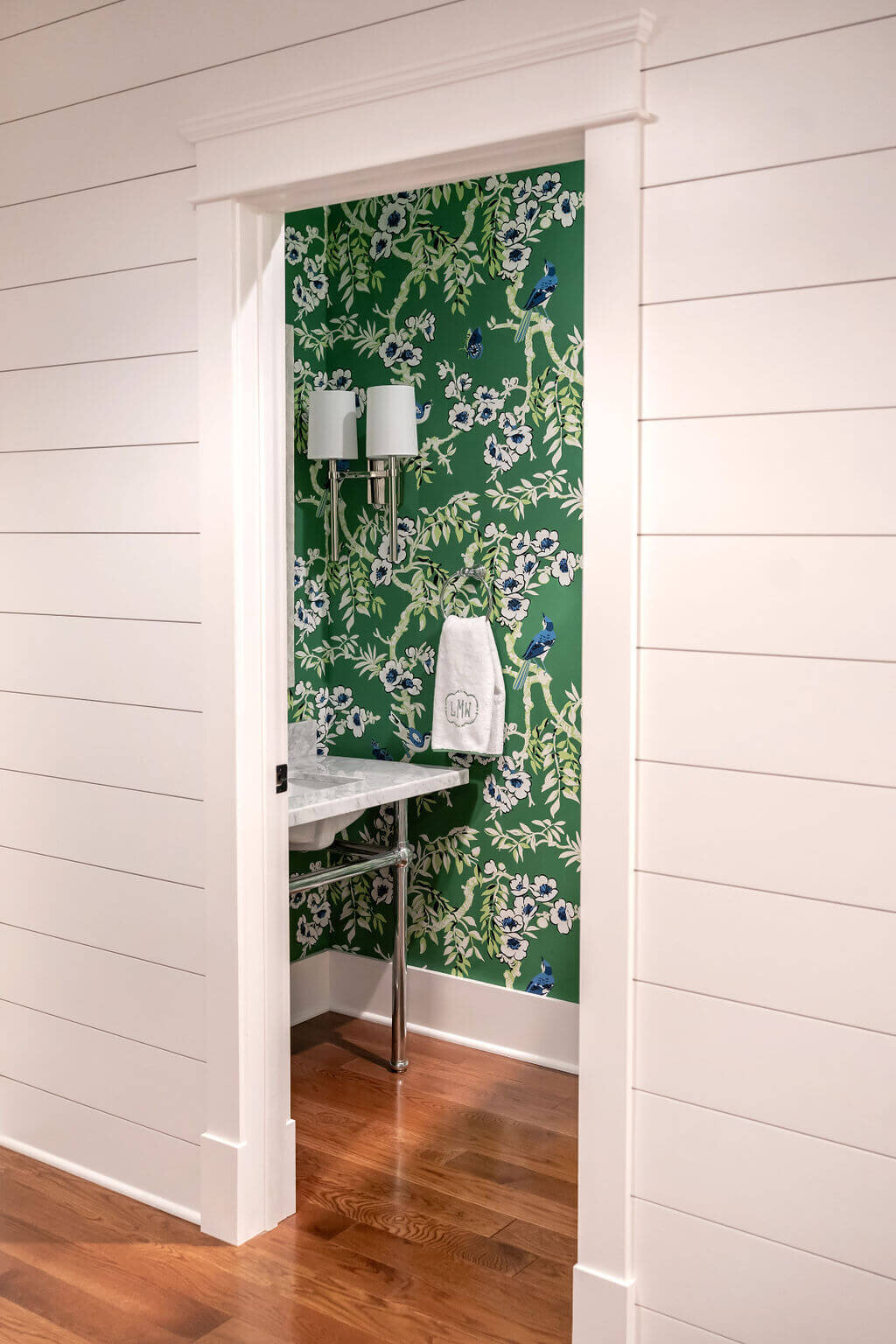 sweet southern home craftsman cutie entry into bathroom