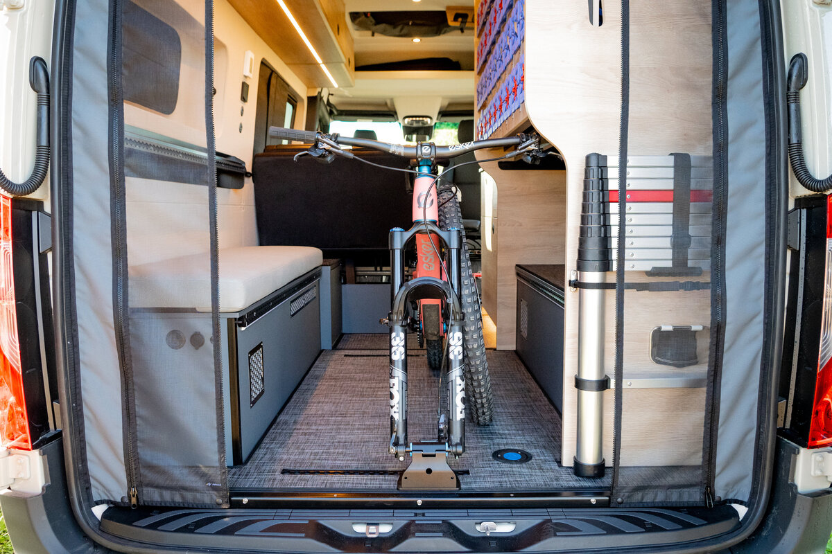 TheToyBox_BenchmarkVehicles_Kelly2023-117