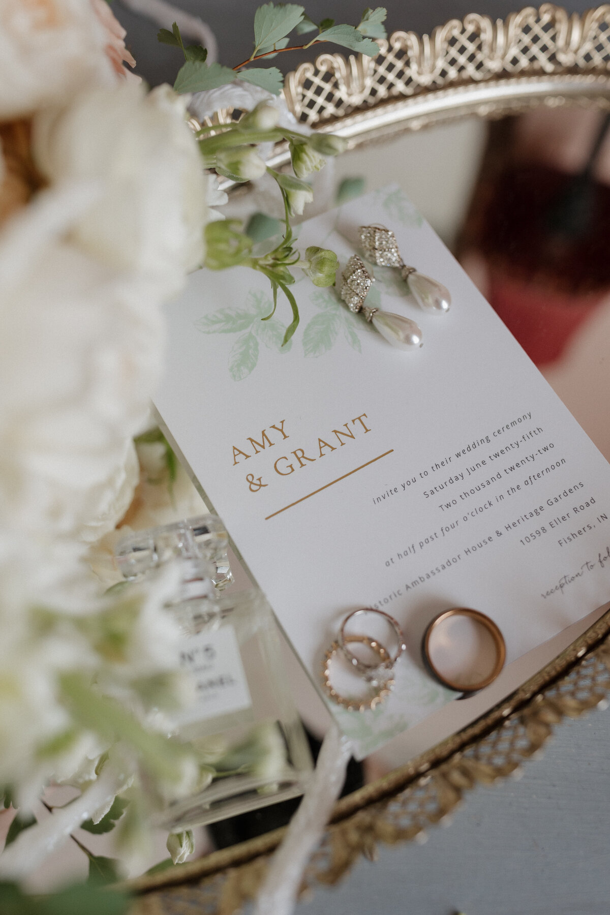 Indianapolis wedding photography packages detail shot rings