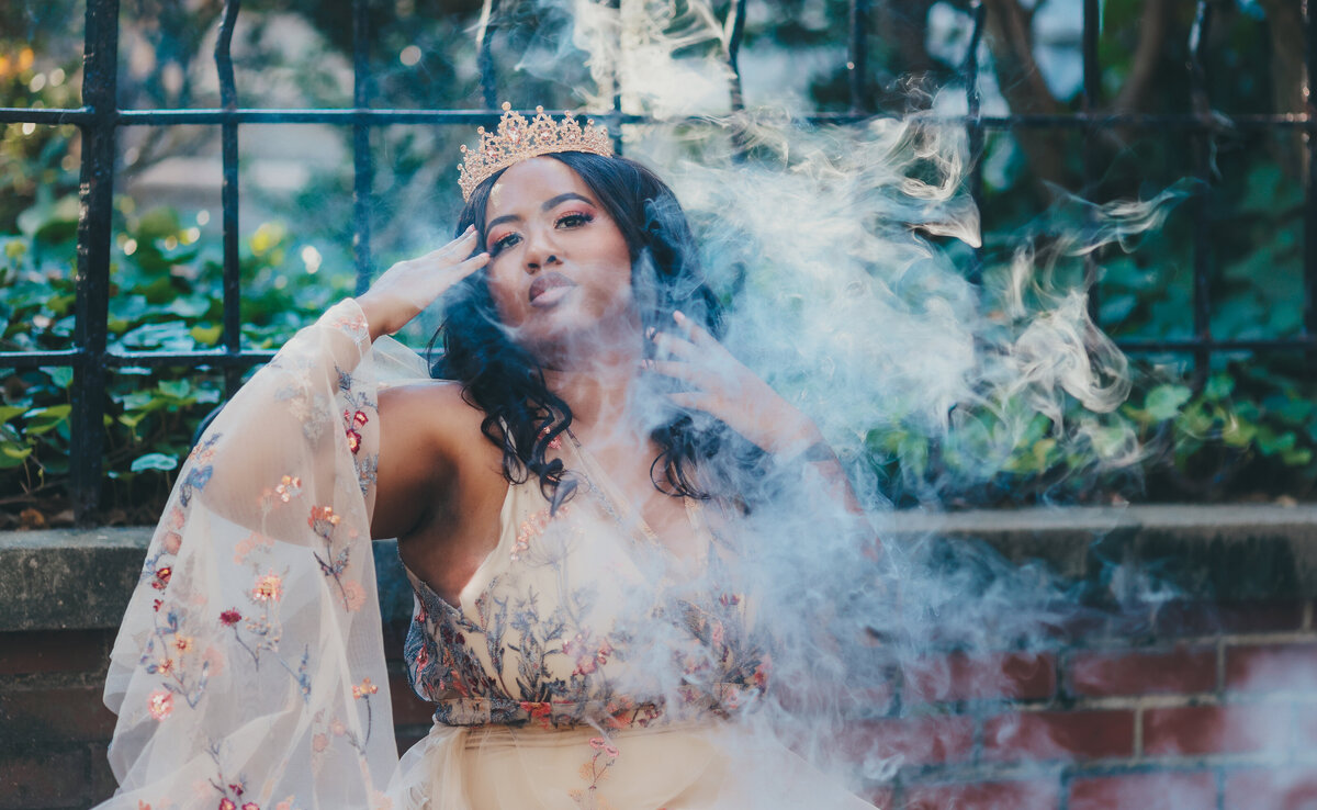 savannah-glamour-historic-district-smoke-portrait-01