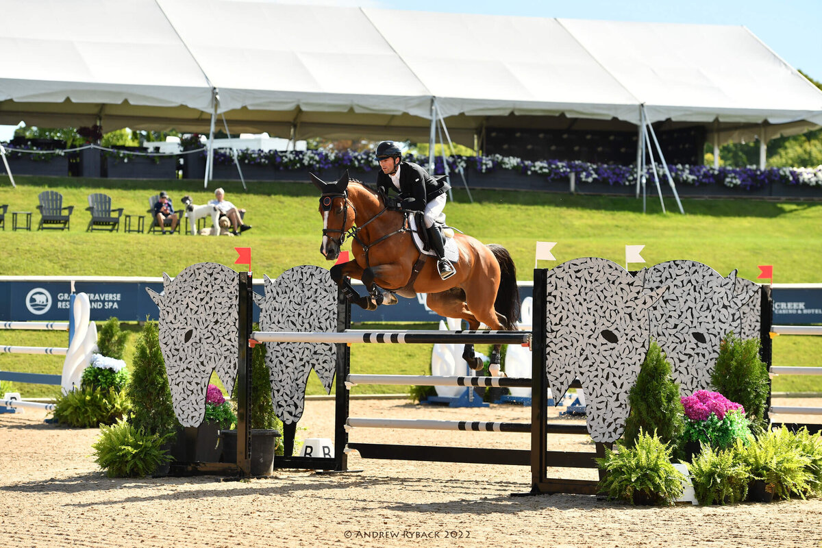 TRAVERSE CITY SHOWJUMPING TEAM, MICHIGAN EQUESTRIAN TEAM (1)