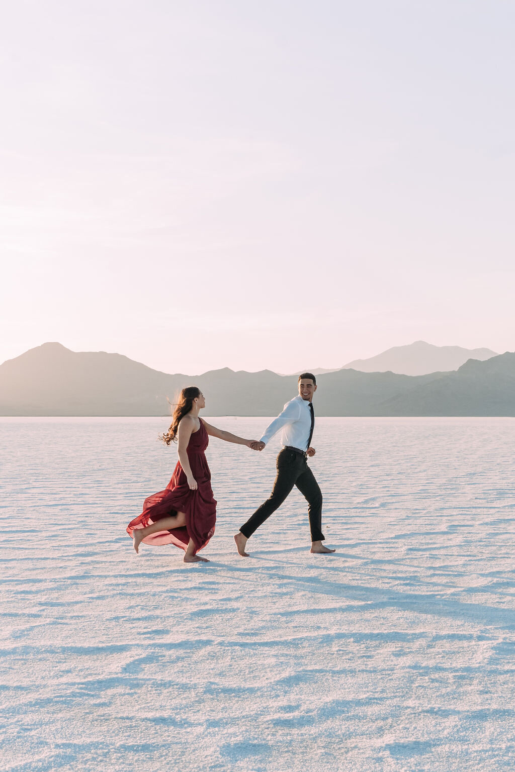 Joyce Li Photography Destination Wedding Elopement Engagement Lifestyle Portrait Photographer West Coast Seattle Washington California saltflatsengagement-10