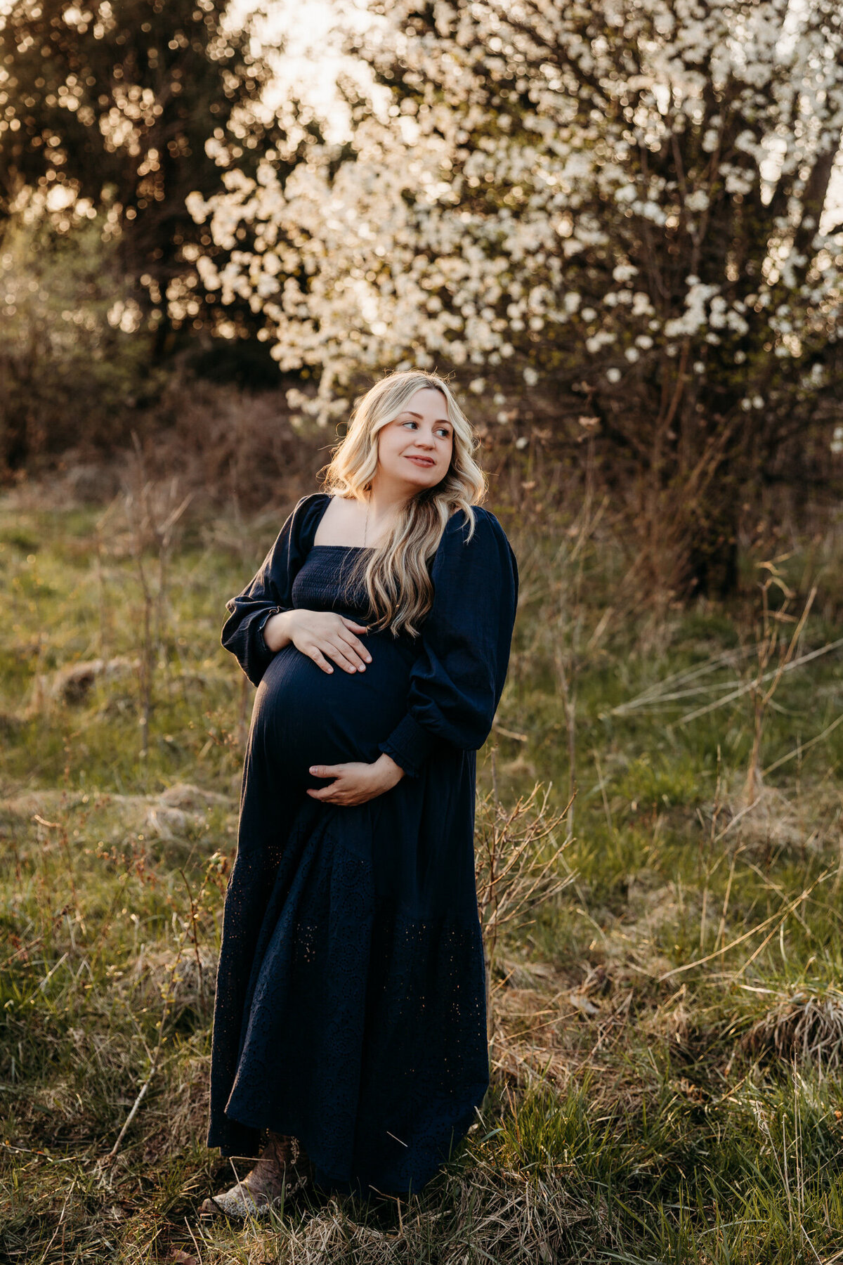 outdoor maternity session