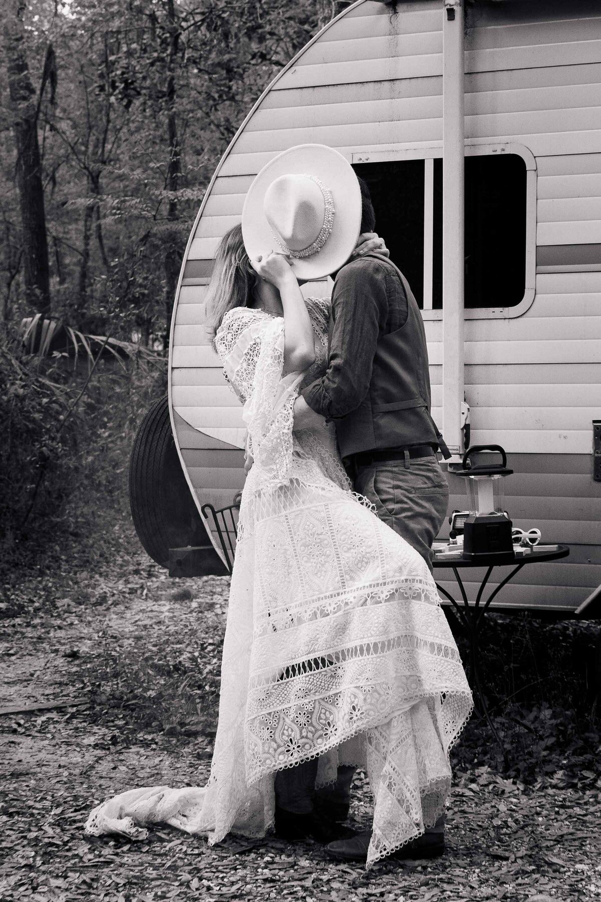 77-greyscale-kiss-behind-hat
