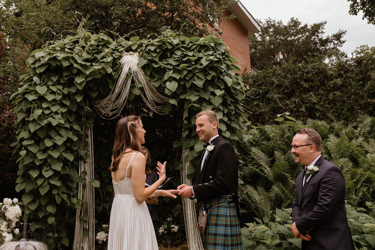 d-guelph-backyard-wedding-elopement-urban-ceremony-26