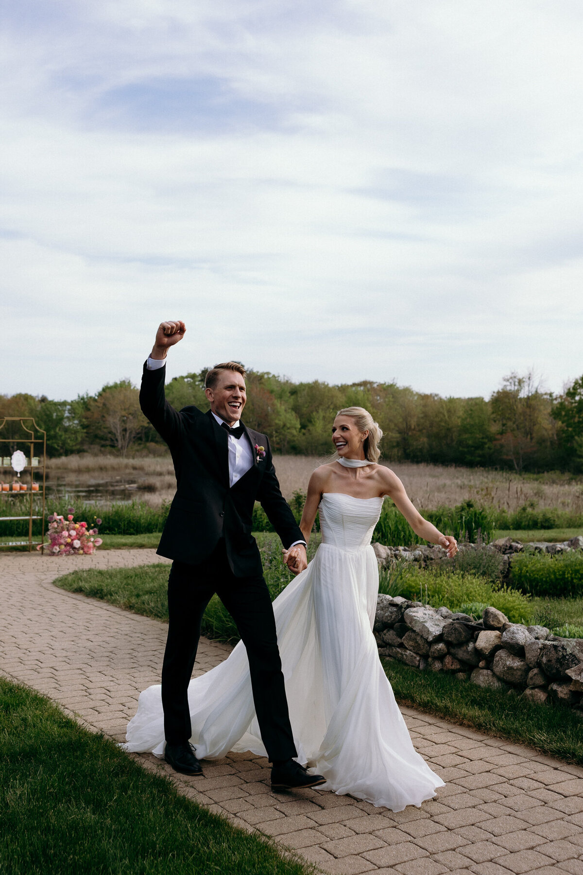 Vermont Wedding Photographers | Sincerely Liz Photography Documentary Wedding, Engagement, Elopement, Maternity and Newborn Photographer in New England 