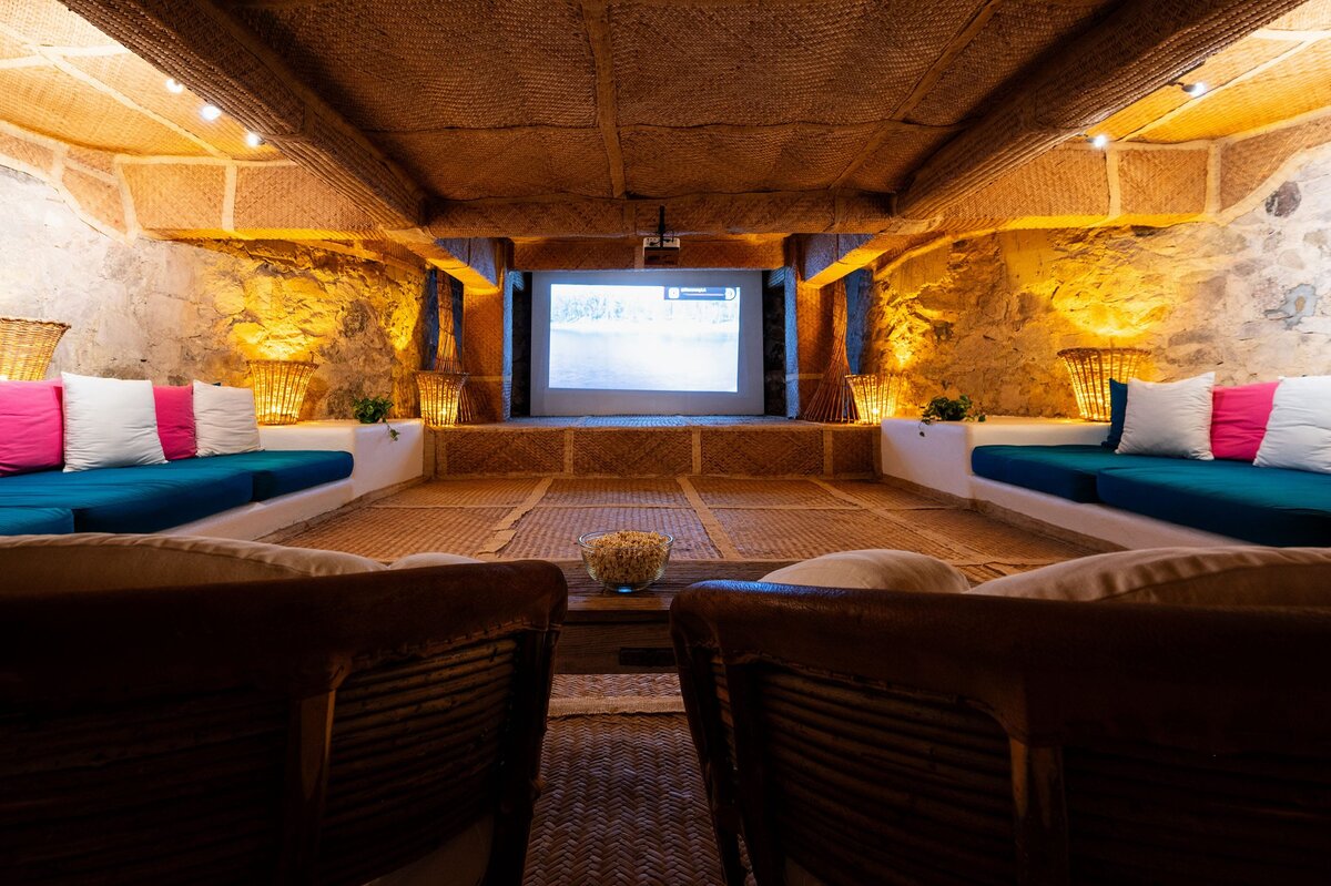 03-6-Sol-de-Occidente-Luxury-Villa-Careyes-Mexico-Media-Room-6386