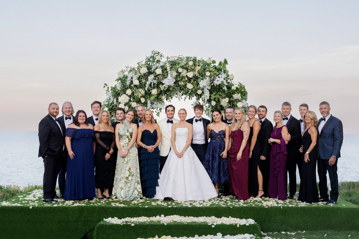 shoreacres-lake-bluff-tent-wedding-by-olivialeigh-43