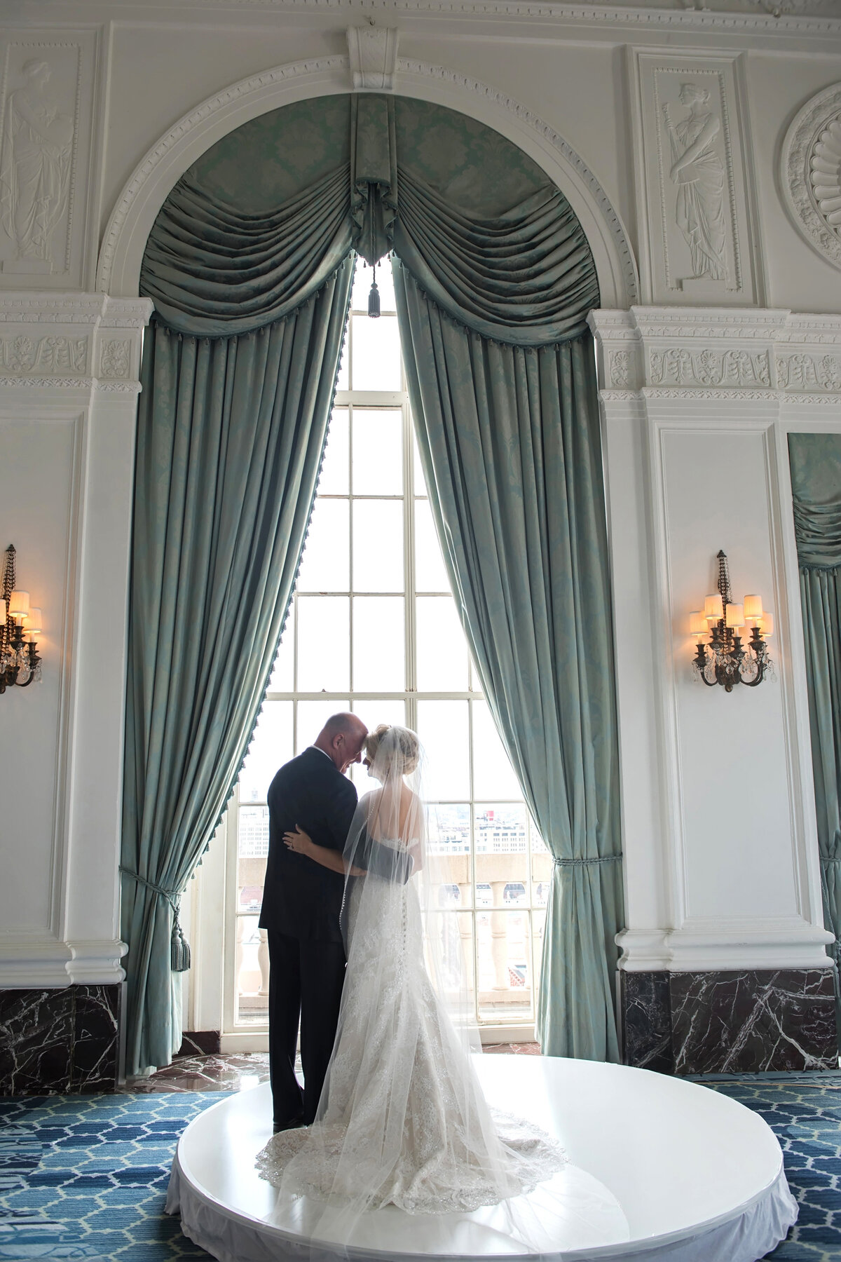 sarah-oberheim-photography-best-st-louis-missour-marriott-st-louis-grand-wedding-photographer1