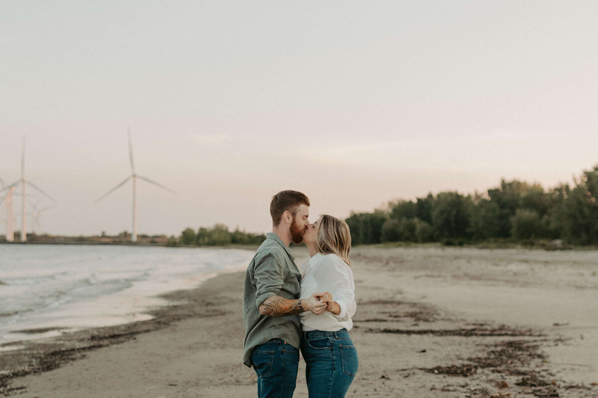 woodlawn-beach-engagement-session-058
