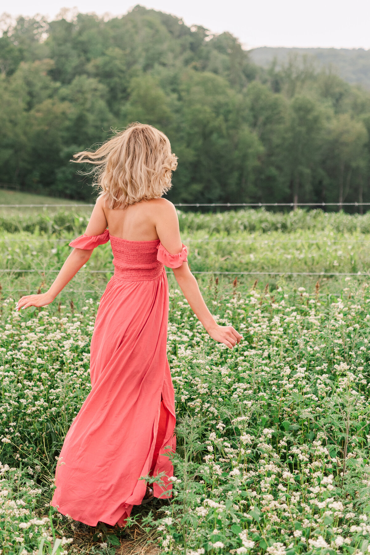 wildflower-field-senior-sessions