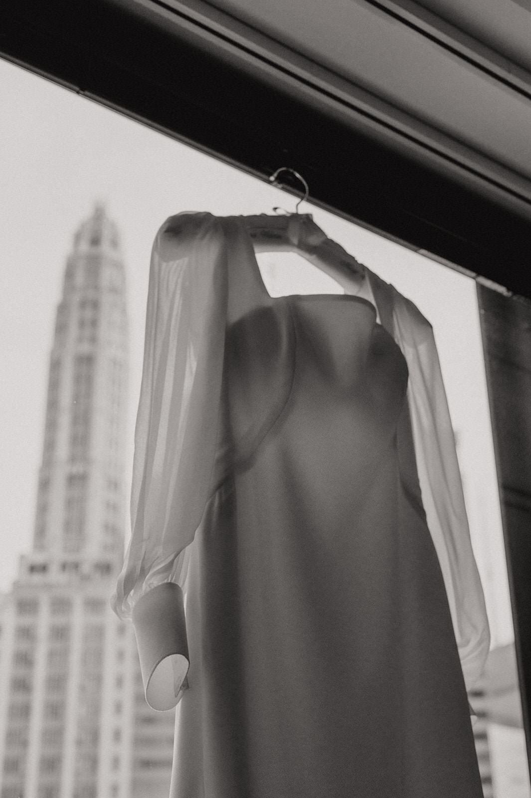 langham-chicago-downtown-riverwalk-luxury-wedding-decor-melissa-ferrara-photography01008
