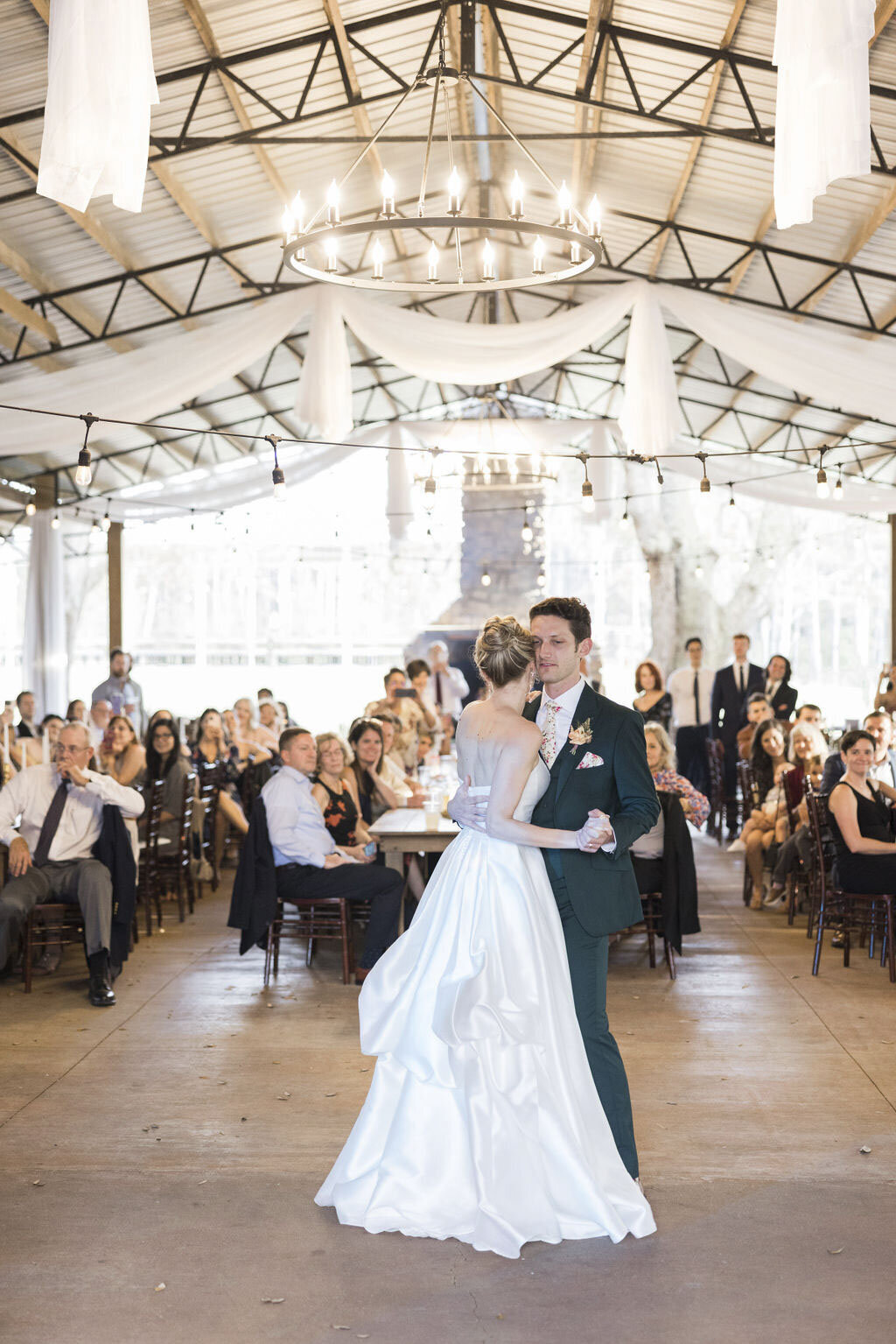 164 - Sissy&Jordan-HundredsofMoments-Reception0352-230325-12